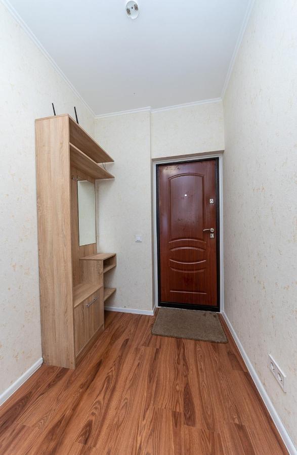 Уютные Апартаменты На Позняках Kiew Exterior foto